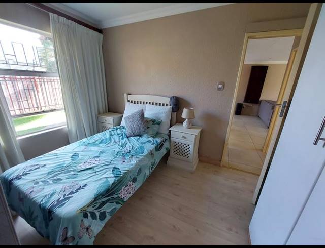 2 BEDROOM PROPERTY TO RENT IN VAALPARK